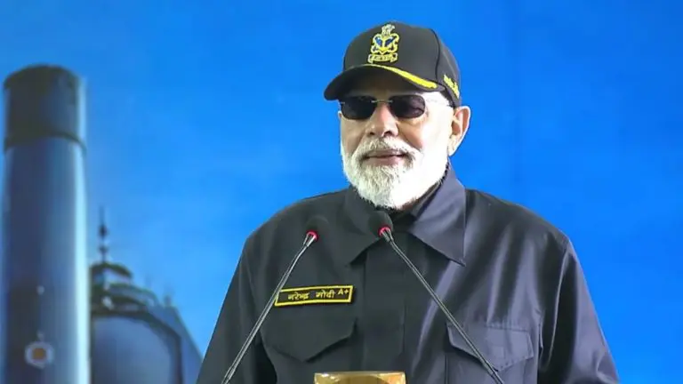 pm-narendra-modi-celebrates-diwali-with-navy-on-ins-vikrant-in-goa