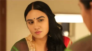 Diwali 2025: थोड्याशा निष्काळजीपणामुळे Priya Malik चा खांद्यापासून पाठीपर्यंत भाजला संपूर्ण भाग, अभिनेत्री सोबत अशी घडली ही दुःखद घटना