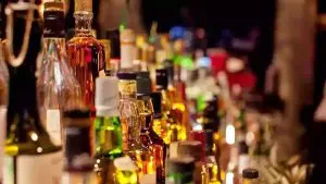 दिवाळीत या राज्यांमध्ये Dry Day, दुकाने कधी उघडी राहणार? जाणून घ्या सविस्तर