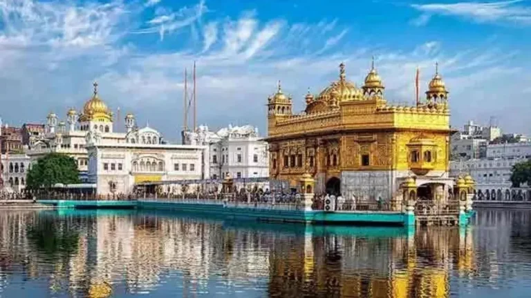 diwali-2025-visit-amritsar-this-diwali-long-weekend-these-5-places-are-a-must-visit