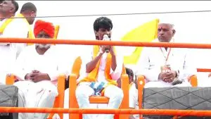 Manoj Jarange Dasara Melava: 'फडणवीस, शिंदे, ठाकरे, राणे, पवारांसह राजकीय नेत्यांची संपत्ती घ्या'  मनोज जरांगे यांनी का केली अशी मागणी?