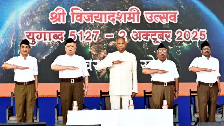 gandhiji-was-highly-impressed-with-absence-of-caste-based-discrimination-in-rss-working-kovind