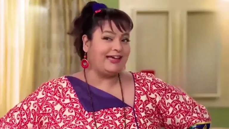 what-did-tmkoc-komal-bhabhi-look-like-in-her-youth-you-will-rub-your-eyes-after-seeing-old-photos