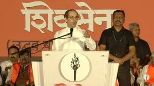 Shiv Sena Dasara Melava 2025 : गाढव ते गाढवच! कितीही भगवी शाल..; शहांच्या जोड्यांचा भार, उद्धव ठाकरेंचा एकनाथ शिंदेंवर जहरी वार 