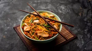 World Noodles Day 2025: जगभरात आवडणाऱ्या या नूडल्स डीशेजची नावे तुम्हाला माहिती आहेत का?