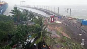 Cyclone Ditwah: चक्रीवादळ दितवाहचा श्रीलंकेत कहर! 123 जणांचा मृत्यू; 300 भारतीय अडकले