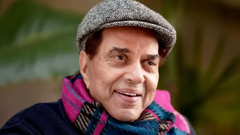 bollywood-superstar-dharmendra-condition-is-critical-he-has-been-admitted-to-the-hospital-for-several-days
