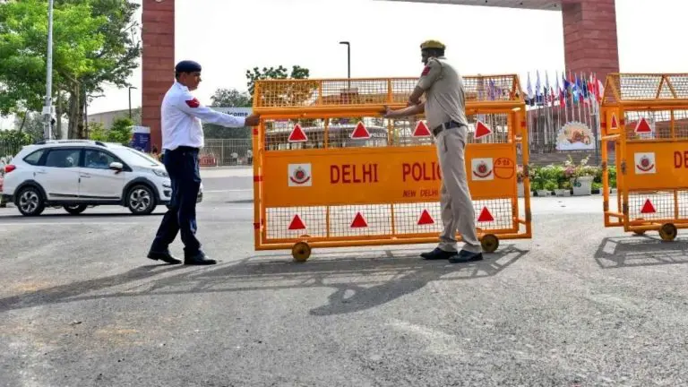 delhi-news-2-crpf-schools-in-delhi-receive-bomb-threats-declared-hoax-after-checking