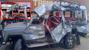 Maharashtra News: देव दर्शनाला जाताना गाडीचा टायर फुटल्याने भीषण अपघात, 3 महिलांचा मृत्यू, 10 जखमी