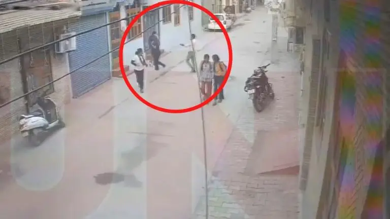 gun-firing-girl-student-returning-from-library-in-faridabad-thrilling-video-of-the-incident