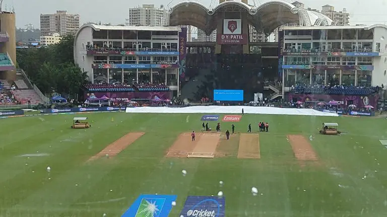 ind-w-vs-sa-w-final-toss-held-after-two-hours-of-waiting-south-africa-won-the-toss-and-elected-to-bowl