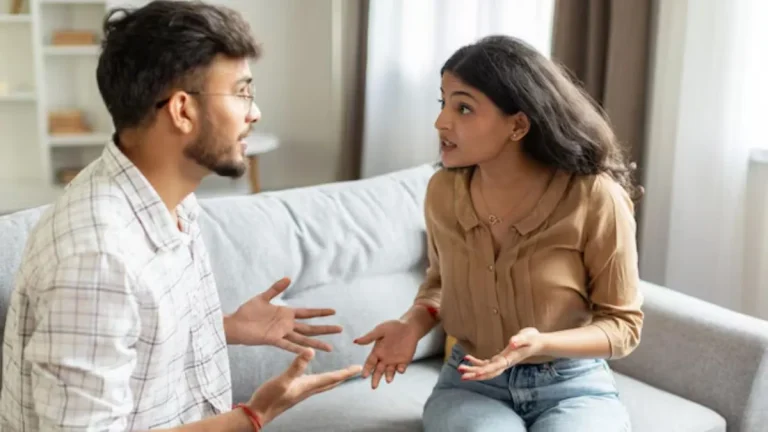 common-relationship-mistakes-these-10-things-turn-love-into-conflict-be-careful-not-to-bring-bitterness-into-a-relationship