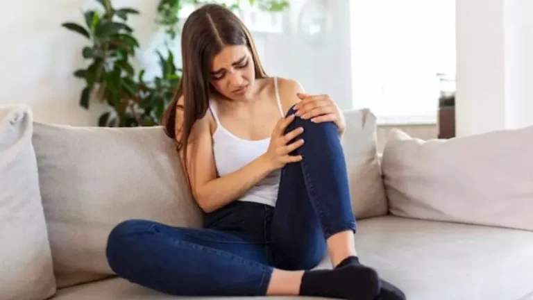 bone-density-these-5-foods-absorb-all-the-calcium-from-the-bones-which-can-cause-premature-joint-pain