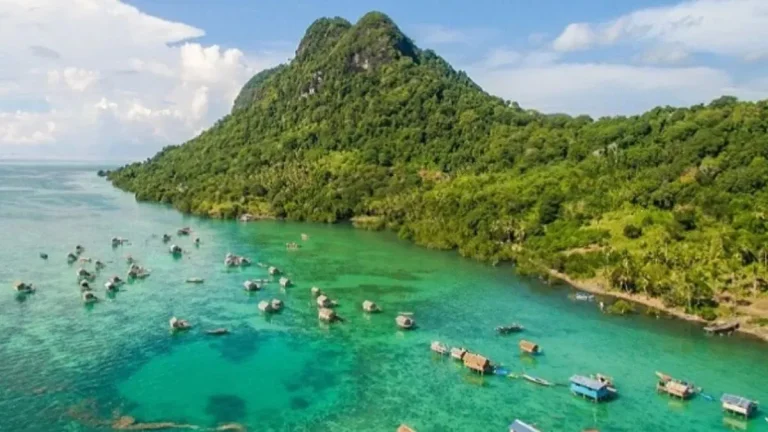 indonesia-earthquake-6-2-magnitude-earthquake-hits-indonesias-sulawesi-island