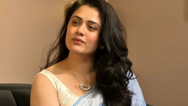 national-crush-requests-fans-to-stop-tampering-with-girija-oaks-photo