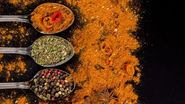 air-pollution-health-include-these-5-spices-in-your-diet-to-protect-your-lungs-from-toxic-air