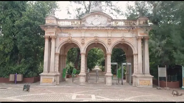 mumbai-news-suspicious-death-of-tiger-in-ranichi-baug-bone-stuck-in-neck