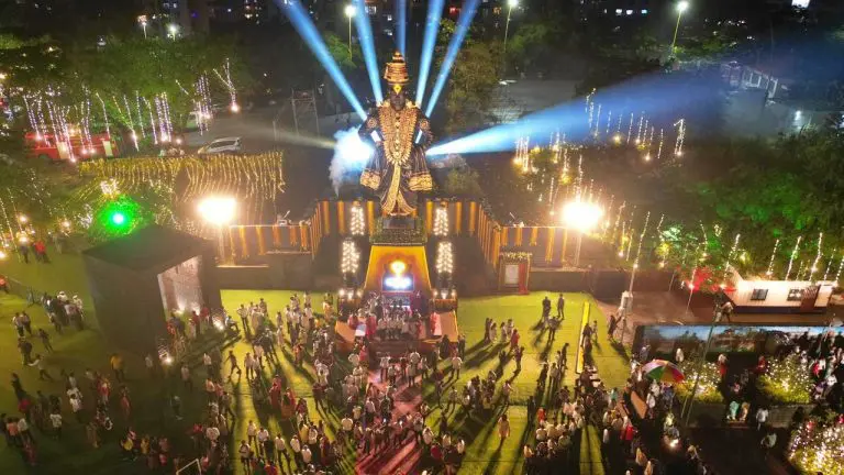 51-foot-tall-vitthal-idol-unveiled-in-thane-ahead-of-kartiki-ekadashi-mahapooja