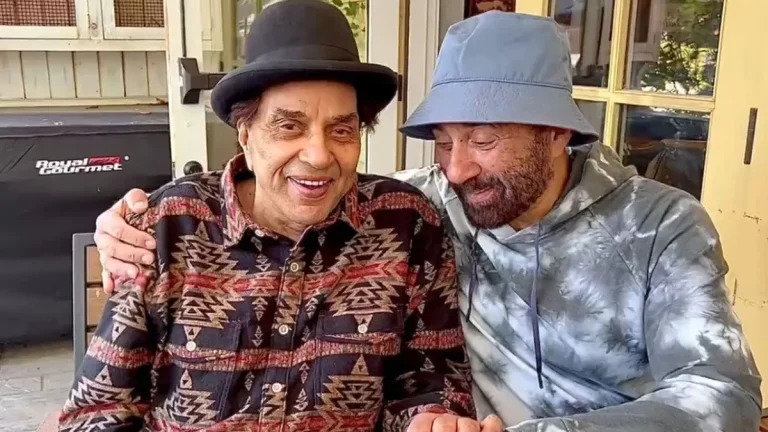 sunny-deol-got-emotional-on-late-dharmendra-90th-birthday-said-today-is-my-father-birthday