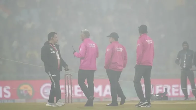 ind-vs-sa-4th-t20i-match-abandoned-due-to-excessive-fog-match-ticket-money-will-be-refunded