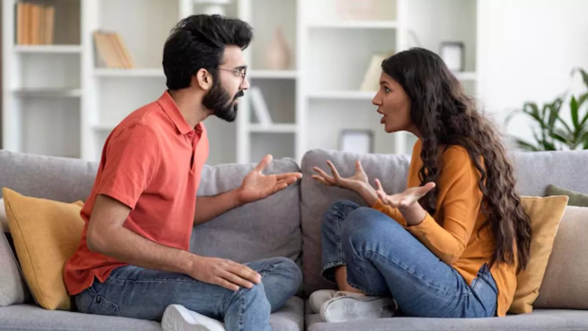 Breakup Tips: माजी प्रेयसीचे फोटो का हानिकारक आहेत तुमच्या मानसिक आरोग्यासाठी, वाचा डिलीट बटण दाबण्याचे 5 फायदे