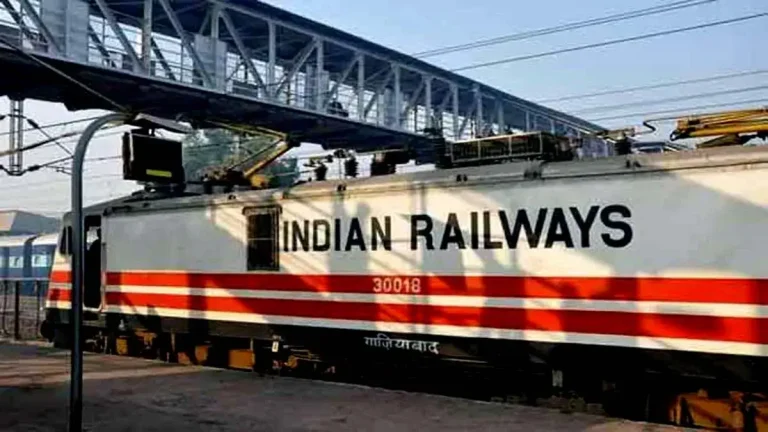 mahaparinirvan-diwas-platform-ticket-sale-to-be-restricted-at-13-stations-says-central-railway