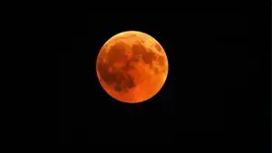 आज रात्री आकाशात दिसेल एक अद्भुत दृश्य; गमावू नका वर्षातील शेवटचा 'Cold Super Moon' पाहण्याची संधी