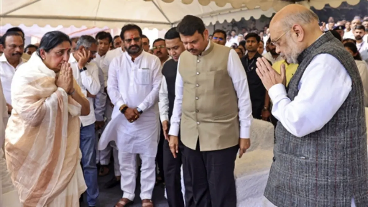 ‘आता तुतारी, घड्याळ वेगळं नाही, सुनेत्रा पवारचं अजित पवारांच्या उत्तराधिकारी’ – NCP मंत्र्याचे वक्तव्य