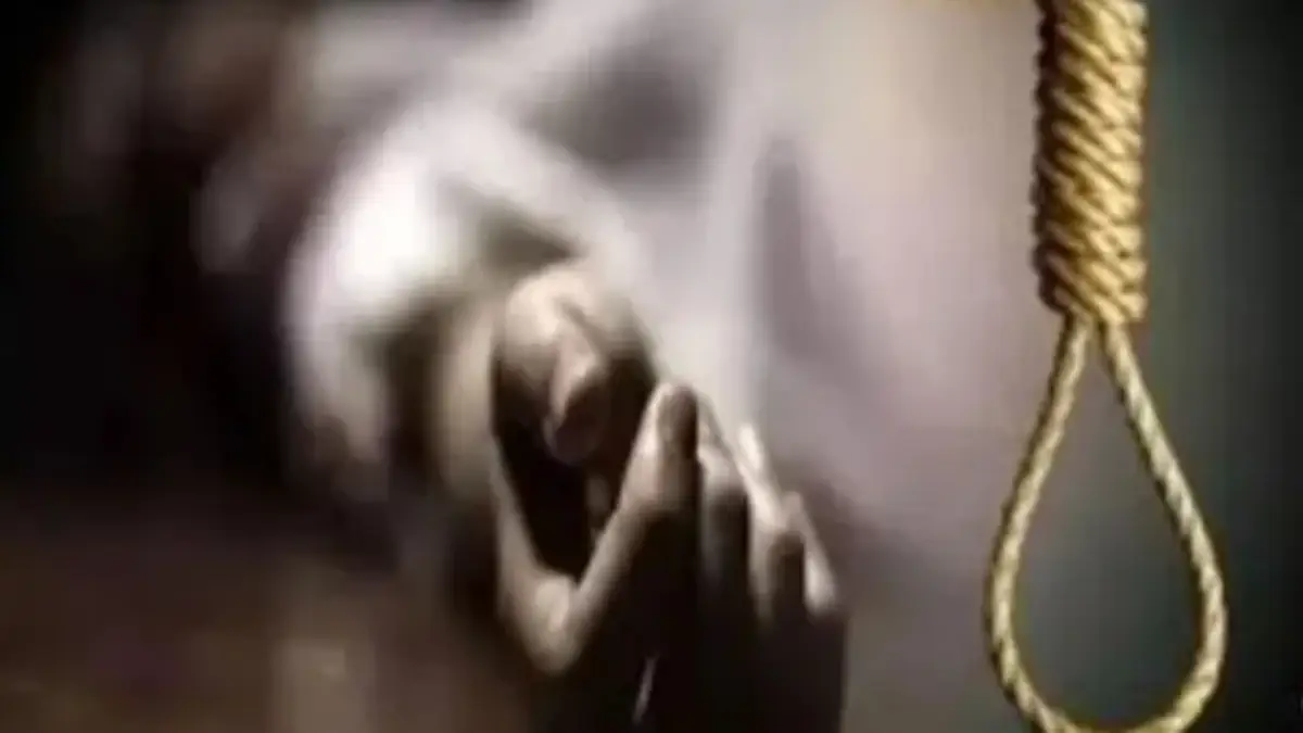 छत्रपती संभाजीनगर: जेवणात केस सापडला म्हणून विवाहितेचा छळ; मारहाणीला कंटाळून 25 वर्षीय महिलेने संपवले जीवन