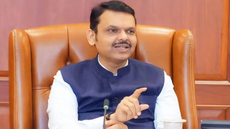 areas-not-included-in-list-of-drought-hit-talukas-will-also-undergo-inspection-cm-fadnavis
