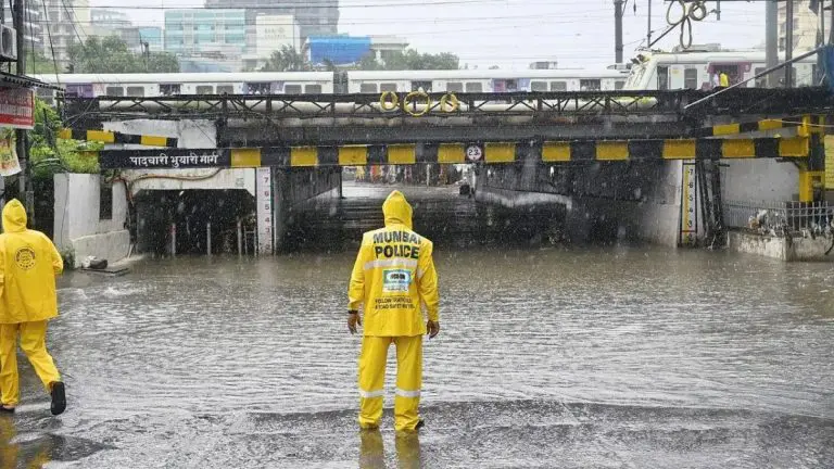 mumbai-rain-heavy-rainfall-in-mumbai-andheri-subway-and-other-areas-inundated-waterlogging-reported-in-several-parts