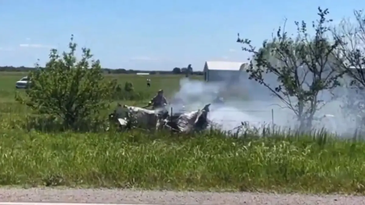 Plane Crash in America: अमेरिकेतील मिसूरी येथे विमान कोसळले; विमानातील सर्व प्रवाशांचा मृत्यू, थरारक Video