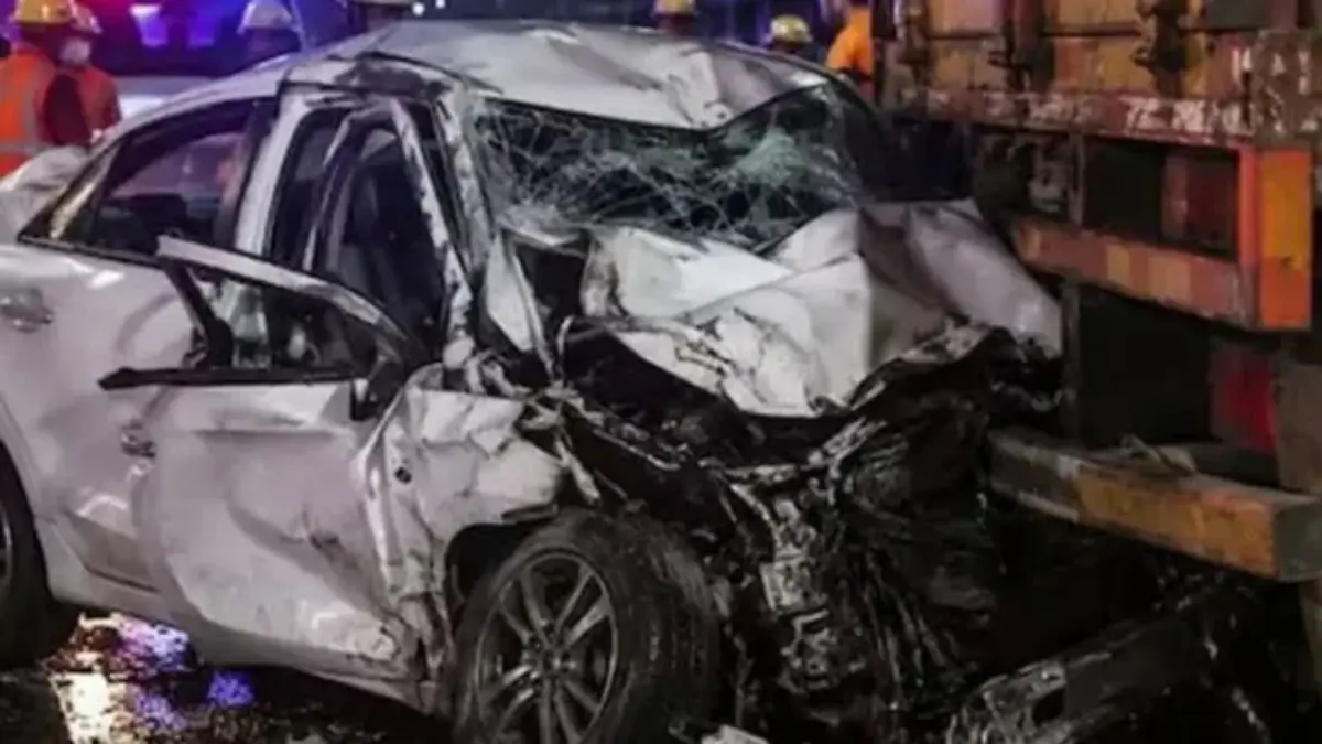 Car Accident News: NH-66 वर कारचा भीषण अपघात, इंजिनिअरिंगच्या 8 विद्यार्थ्यांचा मृत्यू