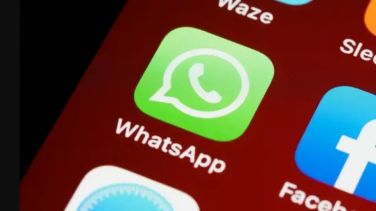 whatsapp-reportedly-testing-login-block-on-devices-running-outdated-android-or-ios-versions
