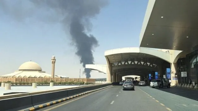two-airports-in-saudi-arabia-closed-following-multiple-explosions
