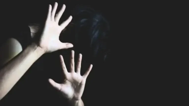 lover-forced-into-sex-act-with-woman-in-public-as-punishment-for-affair-in-gujarat-rajkot
