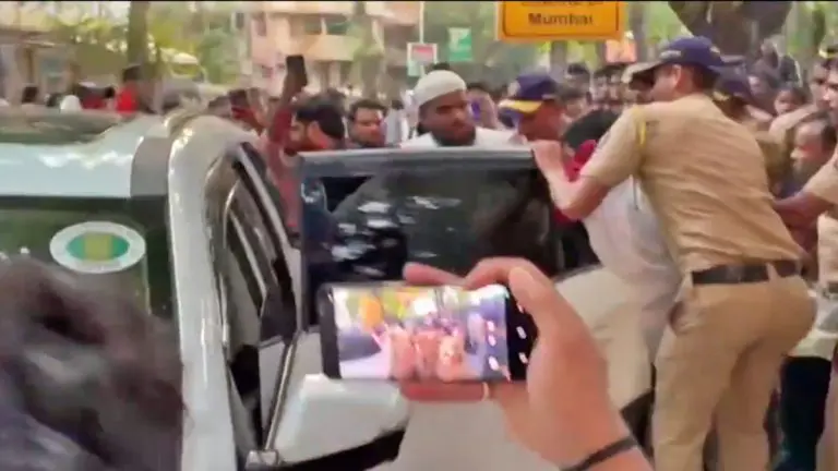 senior-citizen-dies-of-heart-attack-during-cjp-protest-at-mumbais-shivaji-park