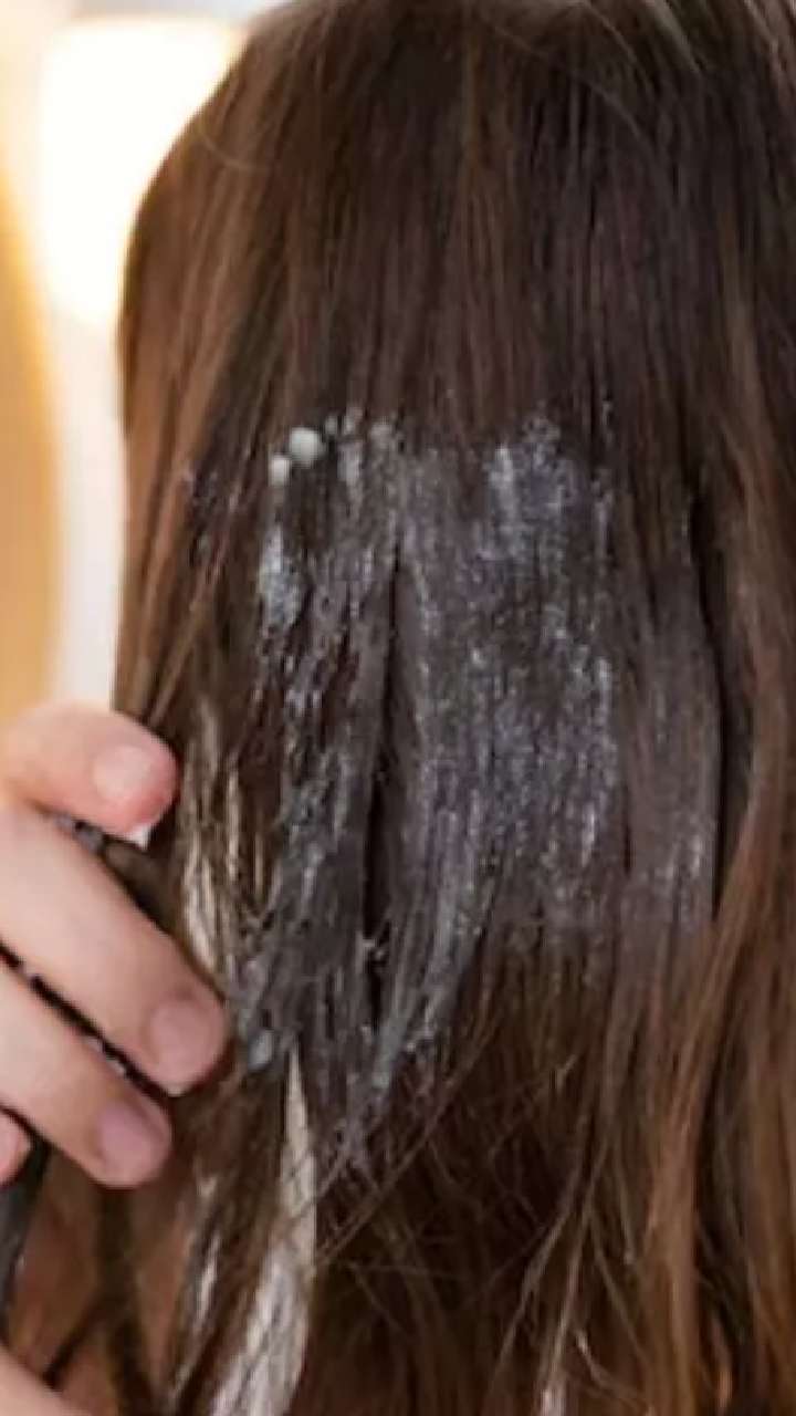 2 रुपयांच्या कॉफी पासून बनवा हेअर मास्क