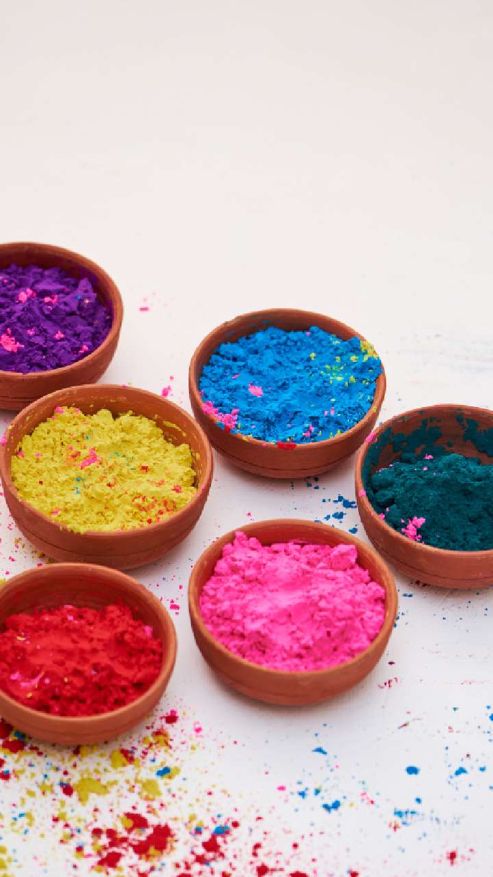 Holi 2025: 14 की 15 मार्च जाणून घ्या कधी साजरी केली जाईल होळी