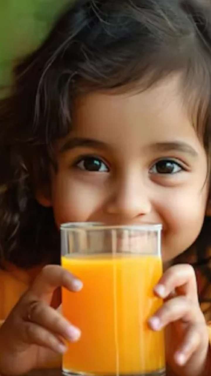 Detox Drink: उन्हाळ्यात मुलांना कोल्ड्रिंक्सऐवजी द्या हे 4 खास ज्यूस