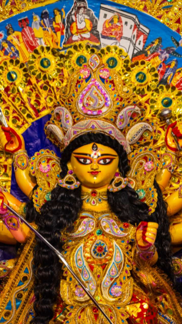 Chaitra Navratri 2025: चैत्र नवरात्रात स्वप्नात देवी दिसल्यास मिळतात हे शुभ संकेत