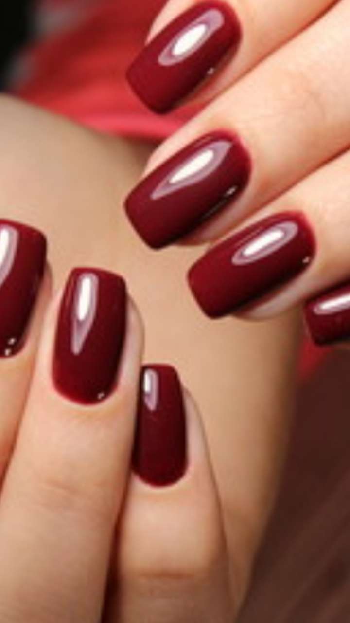 Nail Health Signs: नखांमध्ये दिसणारे 7 बदल दर्शवतात पोषणाचा अभाव