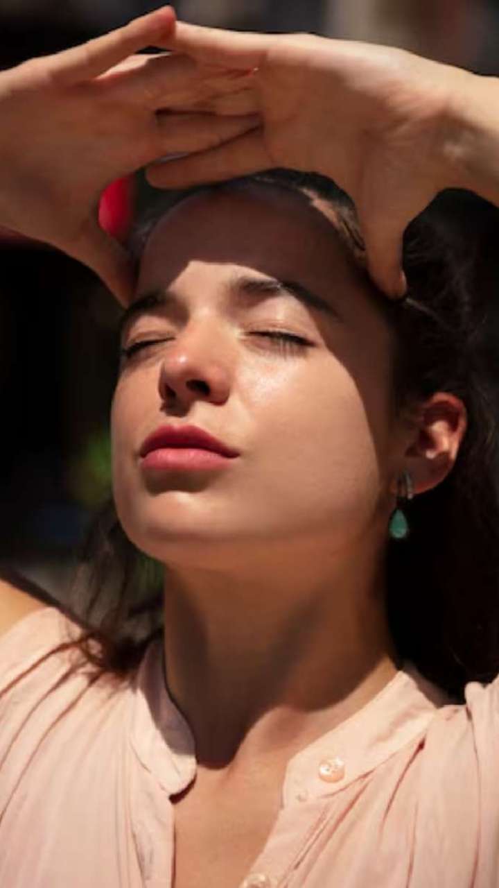 Skin Care: उन्हाळ्यात चेहरा काळवंडू नये म्हणून वापरा या 6 गोष्टी