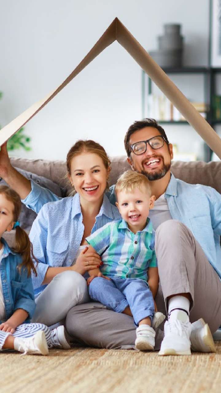 Vastu Tips: तुमची तिजोरी कधीही रिकामी होणार नाही फॉलो करा या 4 टिप्स