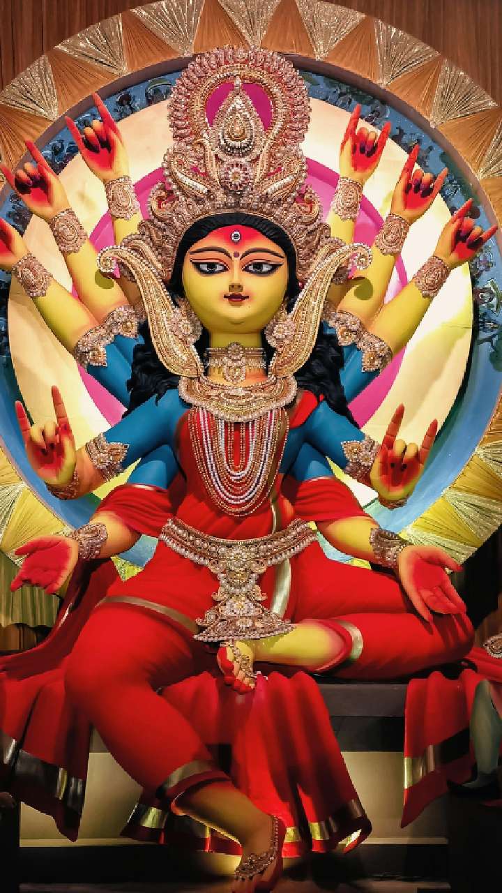 Sharadiya Navratri 2025 date: शारदीय नवरात्र कधी ? जाणून घ्या घटस्थापनेचा शुभ मुहूर्त