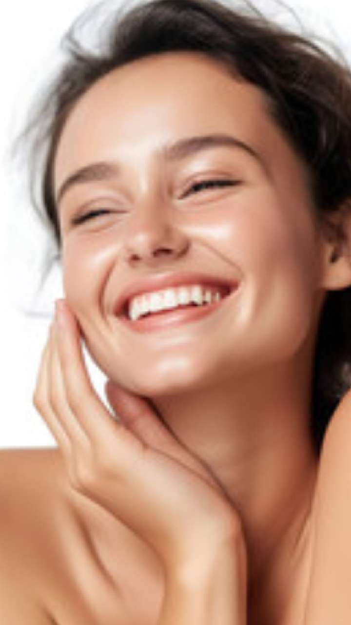 Skincare Hacks: ग्रीन टी टोनरपासून ते आइस फेशियलपर्यंत 5 स्किनकेअर हॅक्स तुम्हाला देतील नैसर्गिक चमक